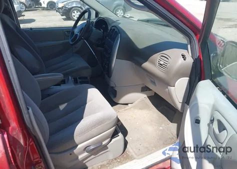 2005 Chrysler Town & Country Touring from USA, damaged, VIN 2C4GP54L65R530904